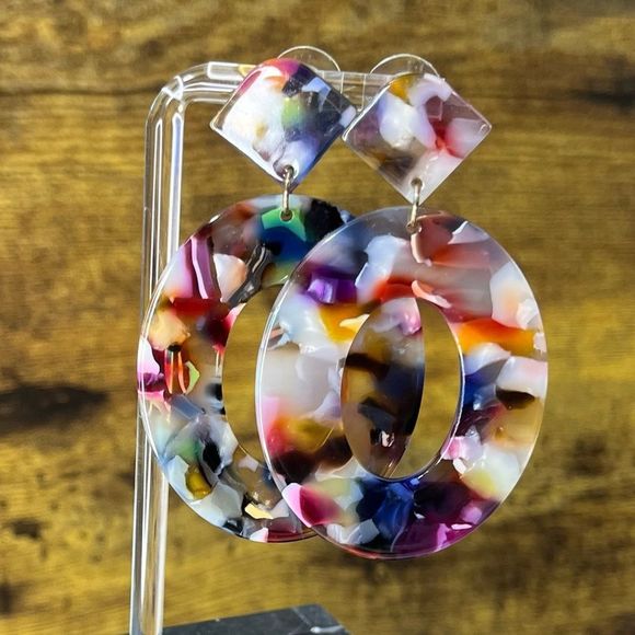 Marbled Dangle Earrings - Picture 2 of 6